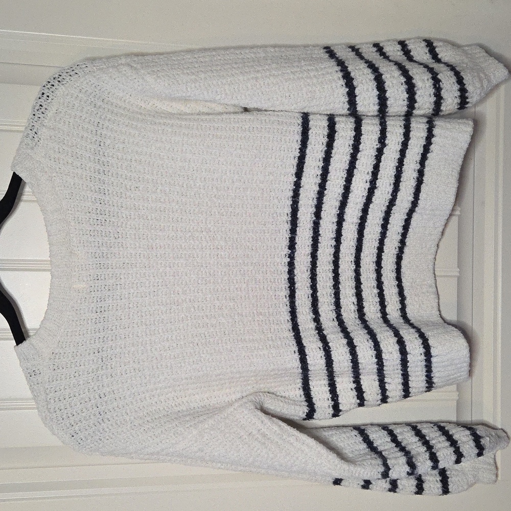 Fuzzy Crop Sweater With Stripes - Picture 4 of 5